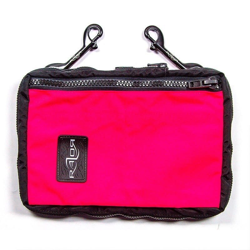 pouch01