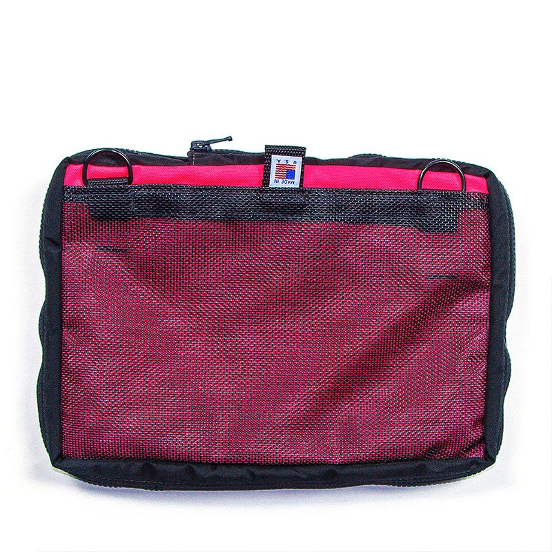 pouch02